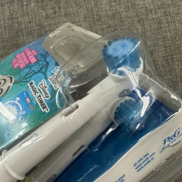 New Oral-B Pro-Health Jr Disney Frozen Rechargeable Toothbrush for Kids (2) Brus - Picture 6 of 11